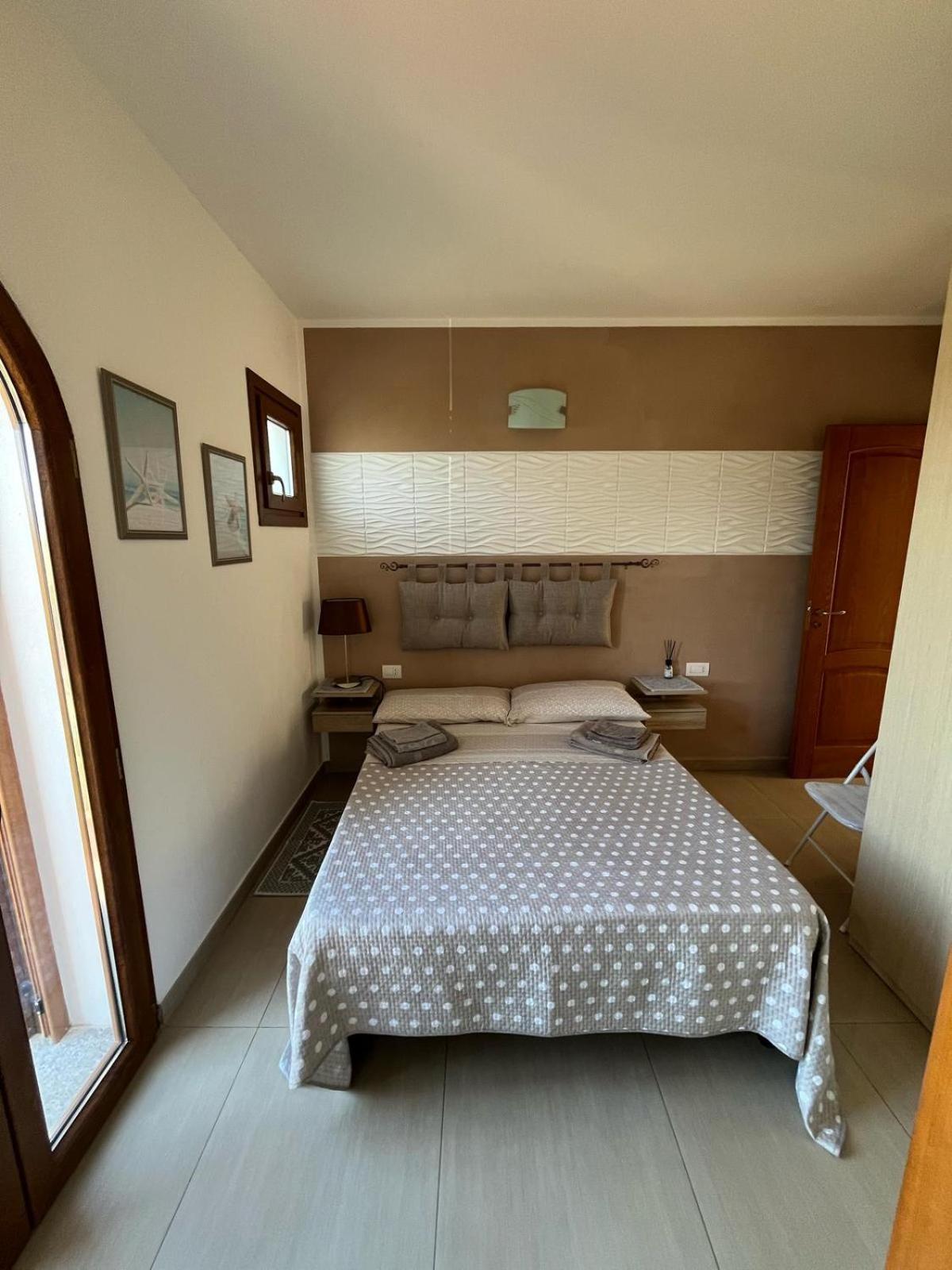 Apartamento Terra De Oro Àrbatax Exterior foto